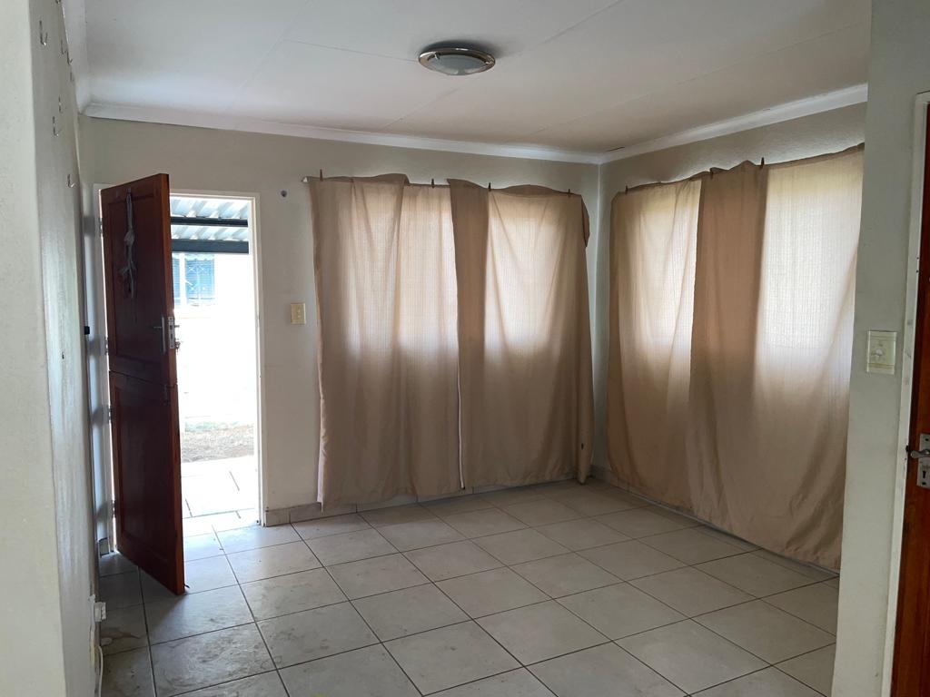 3 Bedroom Property for Sale in Freedom Park North West